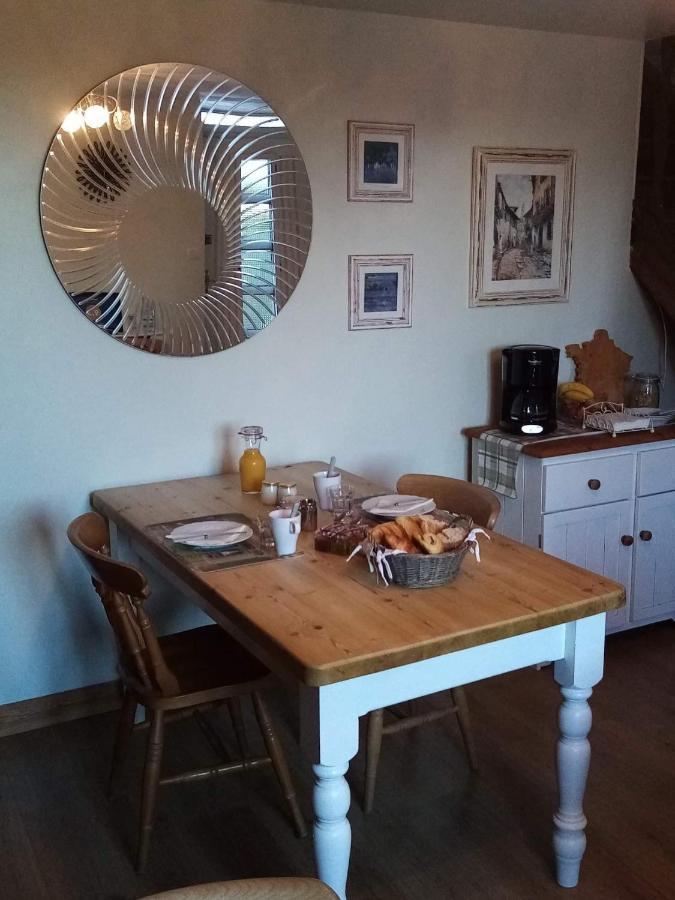 Bed and Breakfast 38 Friaudour Saint-Pardoux-lʼOrtigier Exterior foto